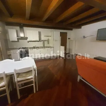 Apartment La Finestra Sui Tetti